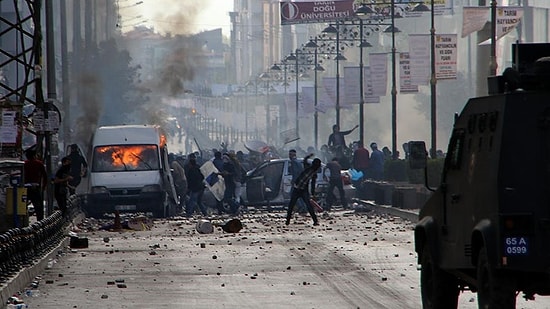 Van'daki Kobani Protestosunda 77 Tutuklama