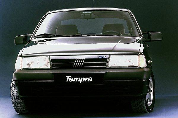 5. 90'ların Fiat Tempra'sı ve son model Fiat Viaggio.
