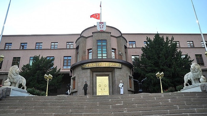 Genelkurmay'a İkinci Kez Bayrak Yalanlaması