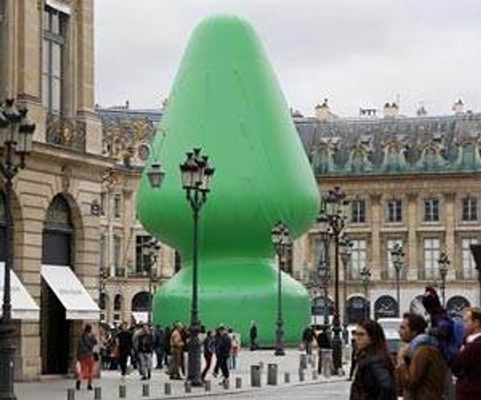 Paris'i Karıştıran Heykel...