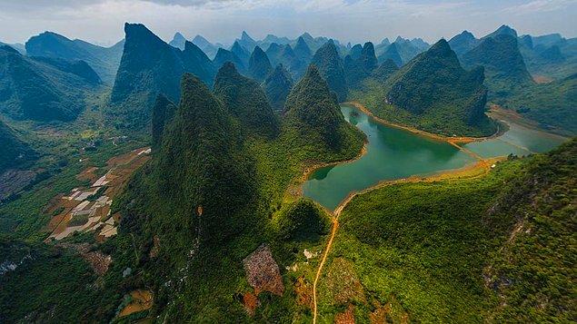 15. Guilin ve Lijiang Nehri Milli Parkı, Guangxi - Çin
