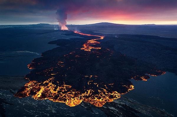 16. Yanardağ patlaması - İzlanda