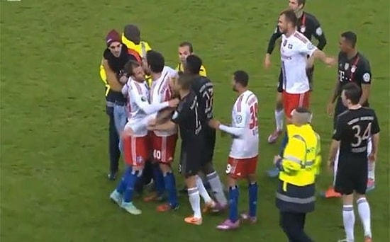 Ribery'ye Saha İçinde Şok Saldırı!