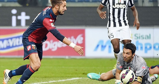 Buffon, Juventus Tarihine Geçti