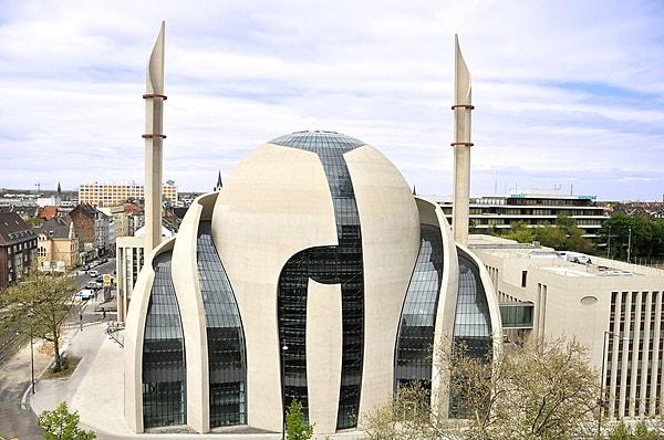 17. Diyanet İşleri Türk İslam Birliği Camii -  Almanya