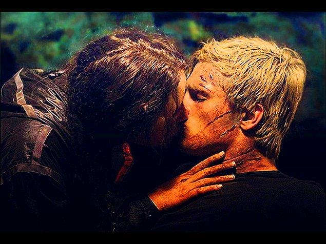 10. Katniss & Peeta - The Hunger Games