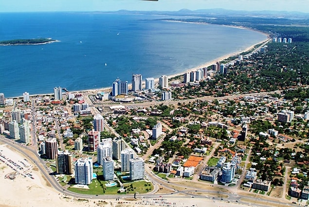 Bonus: Uruguay "Diego Lugano Camii"