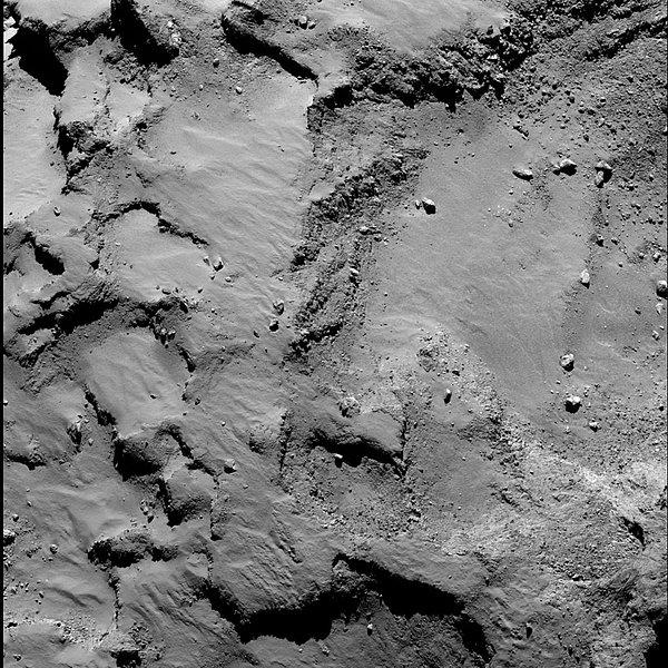 20. 14 Eylül 2014'te, yıldıza 30 kilometre uzaklıktan çekilen, kapsül Philae'in iniş bölgesinin fotoğrafı: