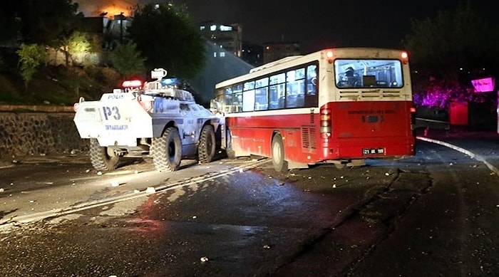 Diyarbakır ve Şırnak'ta Gergin Gece