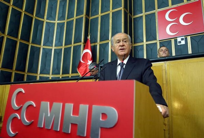 Bahçeli: 'Biz Türkiye Yanıyor Diyoruz, O Küba'ya Cami Diyor'