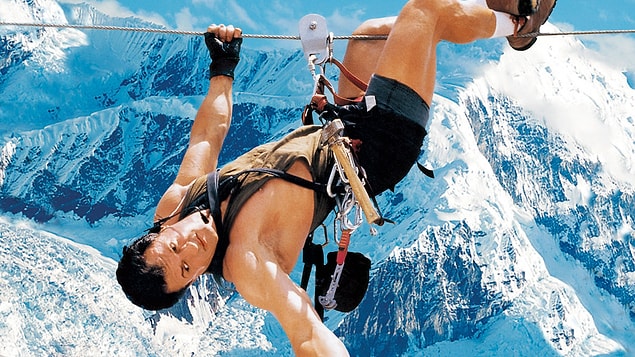 33. Dağcı / Cliffhanger (1993) | IMDb: 6.3