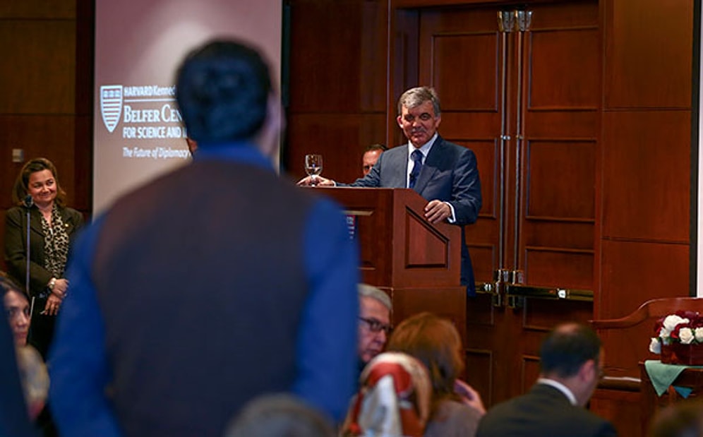 Gül'e 'Gezi' Sorusu Soran Akademisyen: 'Ülkeme Dönemiyorum'