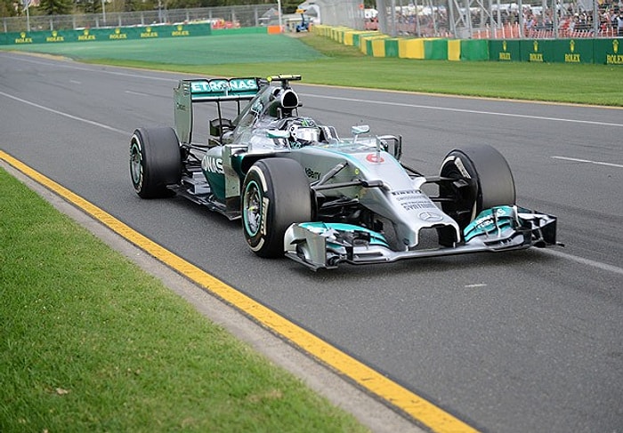 Abu Dabi'de İlk Cep Rosberg'in