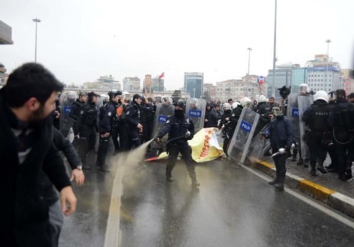 Taksim'de CHP'lilere Müdahale