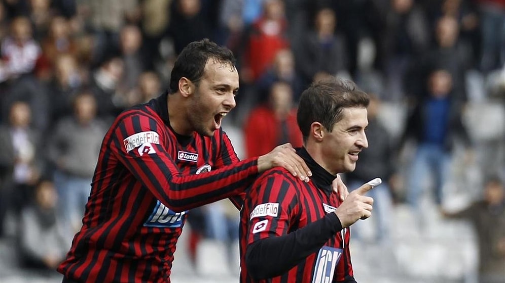 İlhan Cavcav İstedi Futbolcular Sakalları Kesti