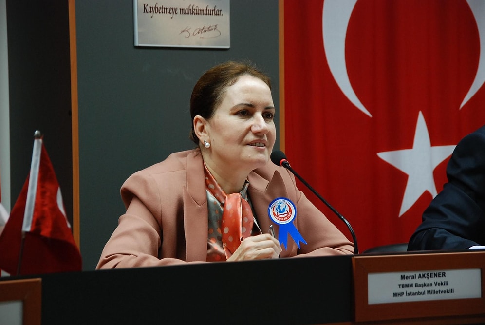 “Şimdi Sen Diyarbakır Bağlar'da ‘Öcalan Bebek Katilidir’ de”