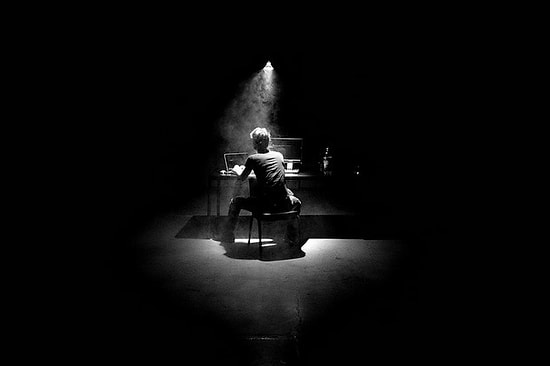 ABD'de Web Sitelerine Saldıran Hacker, 440 Yıl Hapis Cezası Aldı