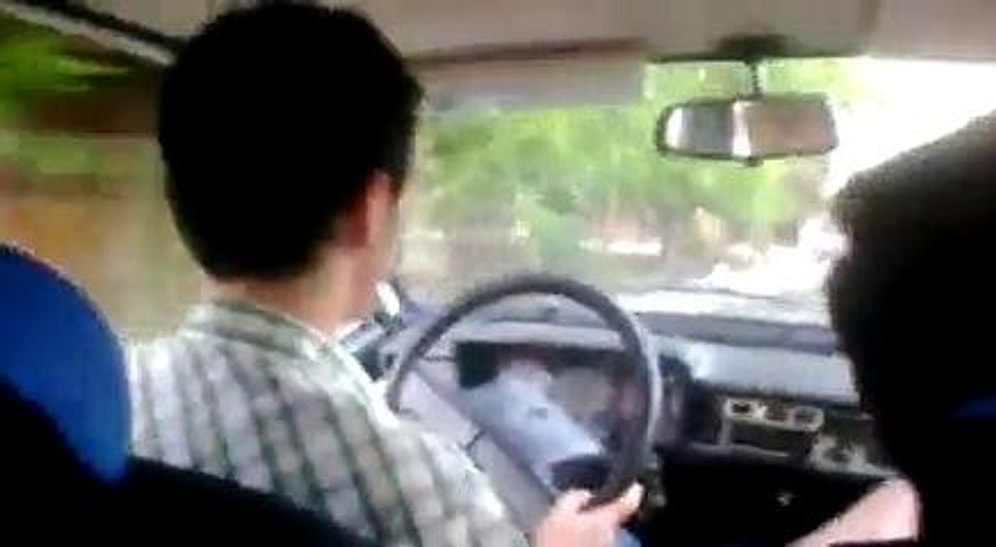Acemi Şoförün Araba Sürmeyi Öğrenirken Kaza Yapması