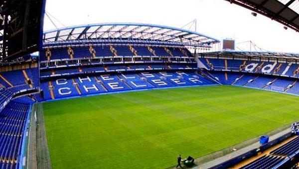 7. Stamford Bridge - Chelsea / İngiltere