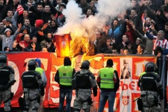 Sırplar Galatasaray Forması Yaktı