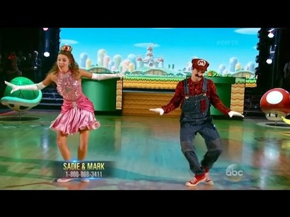 Super Mario Temalı Mükemmel Dans Gösterisi