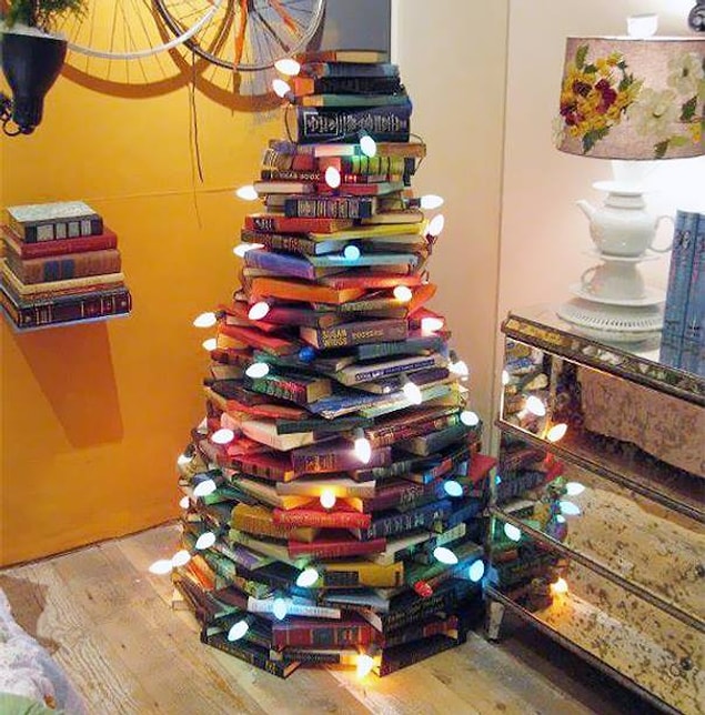 Bir dal kitap kopar.