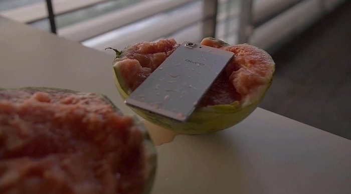 Gözünüzü Kırpmadan Her Türlü İşinizde Kullanabileceğiniz Akıllı Telefon