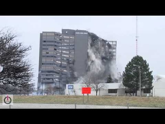 Kocaman Bina Saniyeler içerisinde Nasıl Yerle Bir Olur?