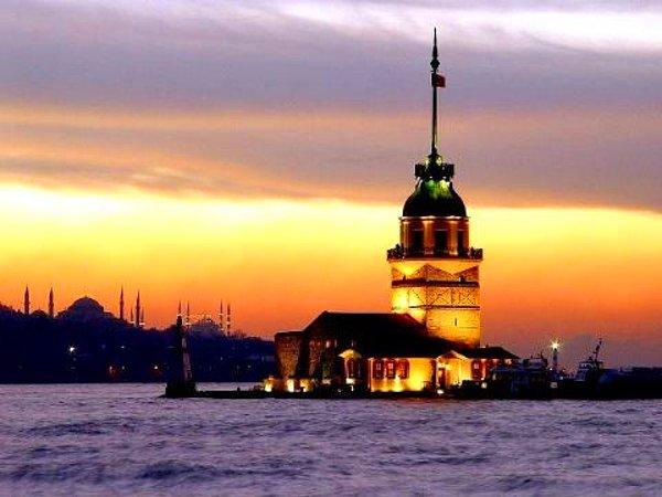 Kalmak için 3. neden : İstanbul şiirlerinin bir parçası olmak