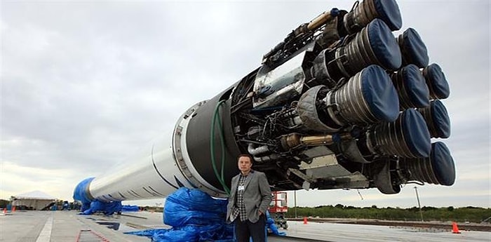 SpaceX Falcon Roketini Okyanustaki Platforma İndirecek