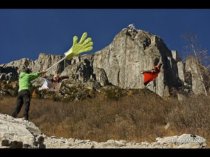 Wingsuit İle Adrenalin Dolu Atlayış | Farkındalık İçerir