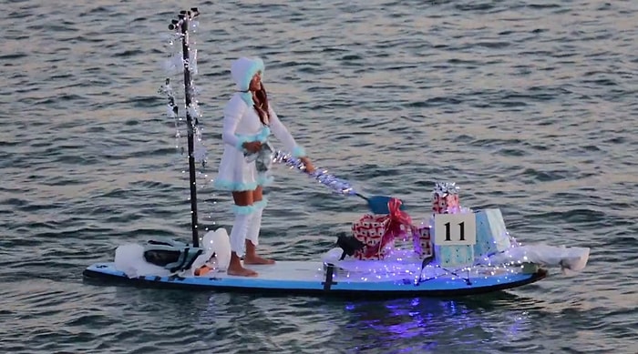 Noeli Dünyada En Güzel Kutlayan Şehir | Los Angeles