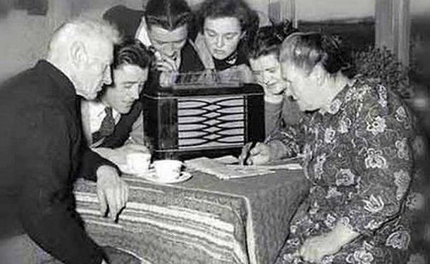 10 лет до того, как Маркони получил патент на радио, Тесла показал принципы работы радиоприемника