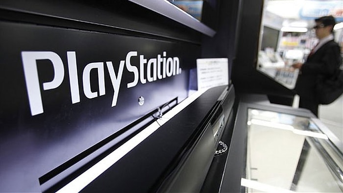 'Playstation Network Trafiğini Bozdular'