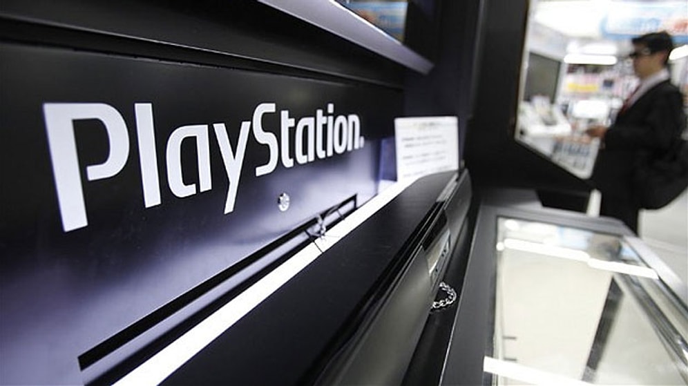 'Playstation Network Trafiğini Bozdular'