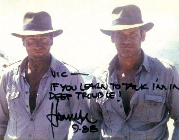 1. Harrison Ford ve İkiz Dublörü Vic Armstrong (Indiana Jones)