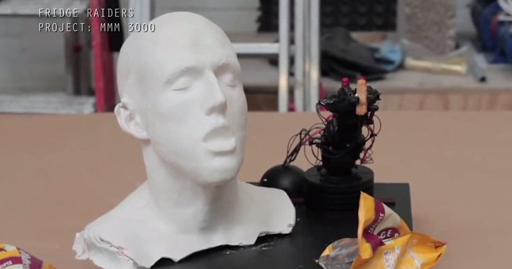 Beyinlerini Yakıp, Faydadan Çok Zarar Getiren Robotlar