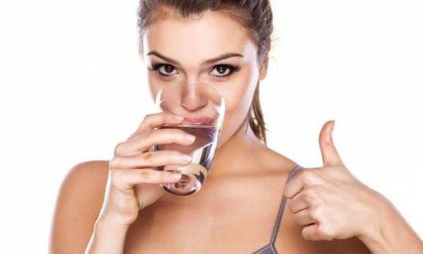 8. -Ilık su içmek zayıflatır mı?