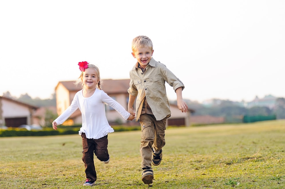 Hayata Dair Sadece Kardeşinizden Öğrenebileceğiniz 11 Şey