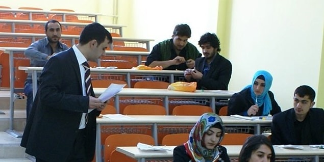 1. Tam olarak ne iş yapıyorsun?