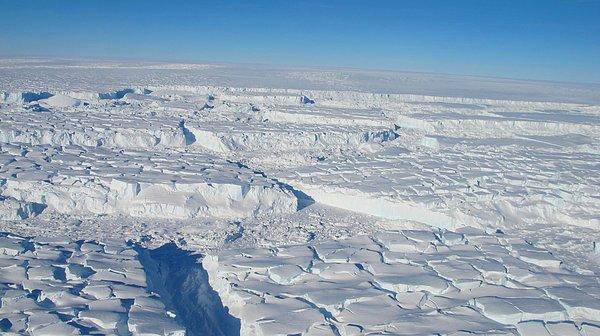 14. Batı Antarktika buz tabakası erimeye başladı.