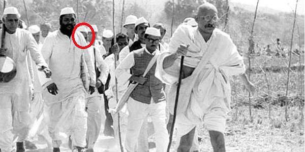 12. Davutoğlu Gandhi'nin Tuz Yürüyüşüne de Katılmıştı