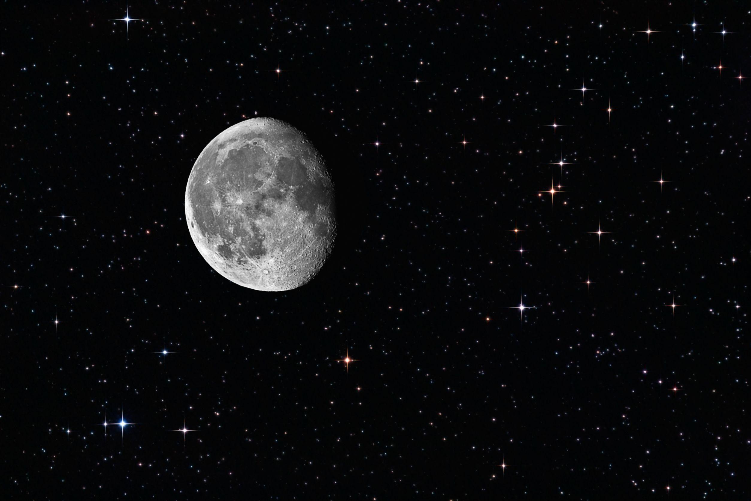 Луна в апреле 2024г мир космоса. Звездное небо с луной. Луна и звезды. Космос звезды Луна. Фон Луна и звезды.