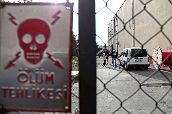İstanbul’da Trafo Patladı: 1 Ölü, 4 Yaralı