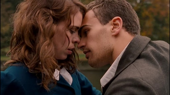 Birlikte Olduğunuz Kadını Asla Terk Etmemeniz Gerektiğini Gösteren 12 Eşsiz Özellik