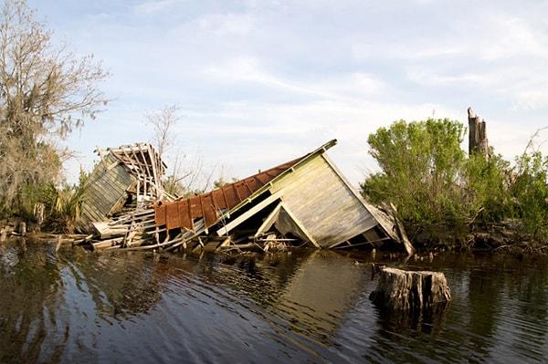 10 - Rusya'nın İki Tane Kasırgadan Sonra Tonlarca Yardım Göndermesi