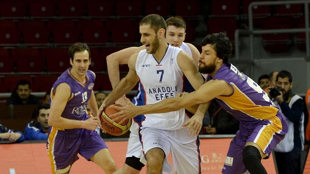 Anadolu Efes, Royal Halı'yı Rahat Geçti