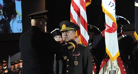 ABD'den Orgeneral Akar'a Liyakat Nişanı