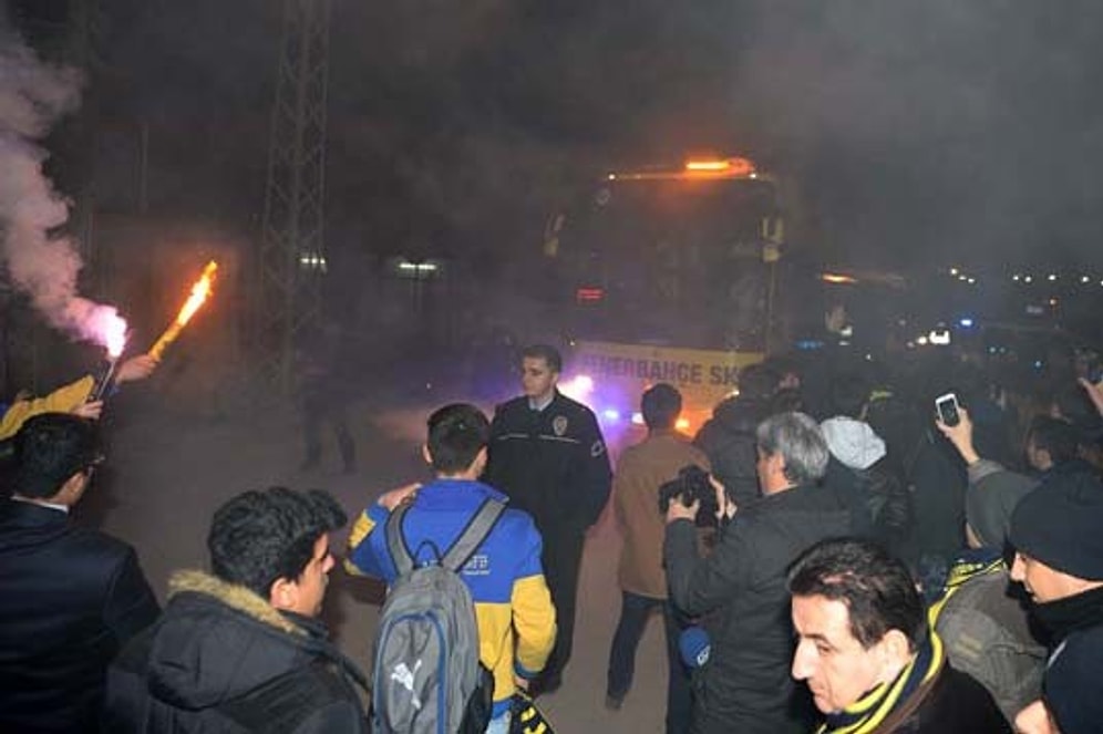 Fenerbahçe'ye Coşkulu Karşılama