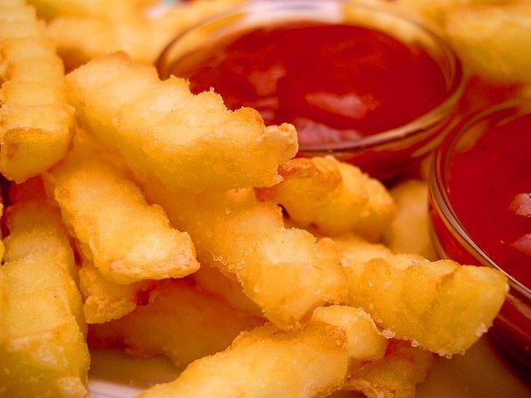 7. Yemeklerin olmazsa olmazları: Ketçap ve mayonezler fast food restorantlarından